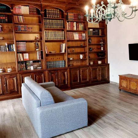 Casa Remo - Dolce Soggiorno Nella Piazza Di Greve Greve in Chianti Eksteriør billede