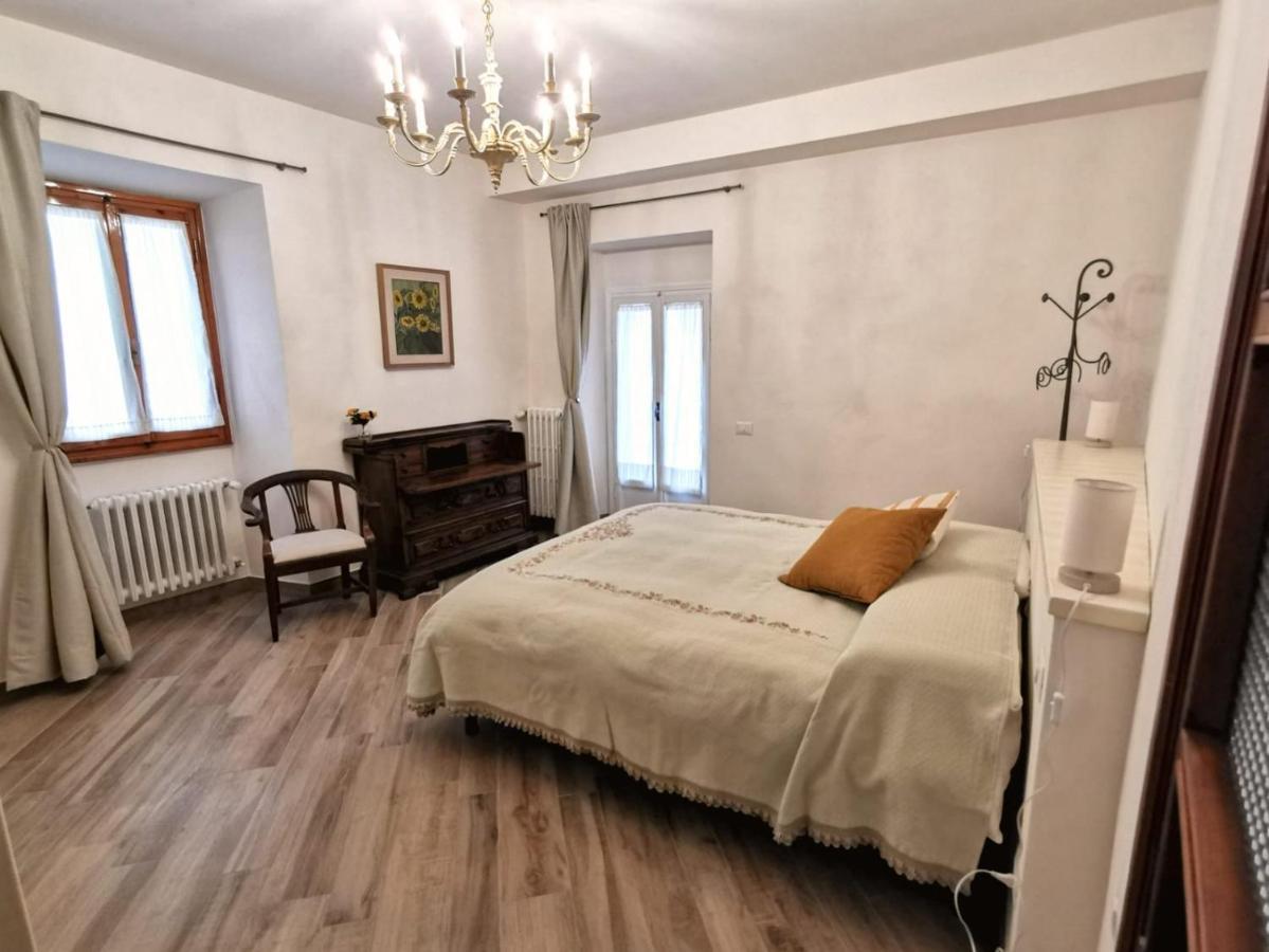 Casa Remo - Dolce Soggiorno Nella Piazza Di Greve Greve in Chianti Eksteriør billede