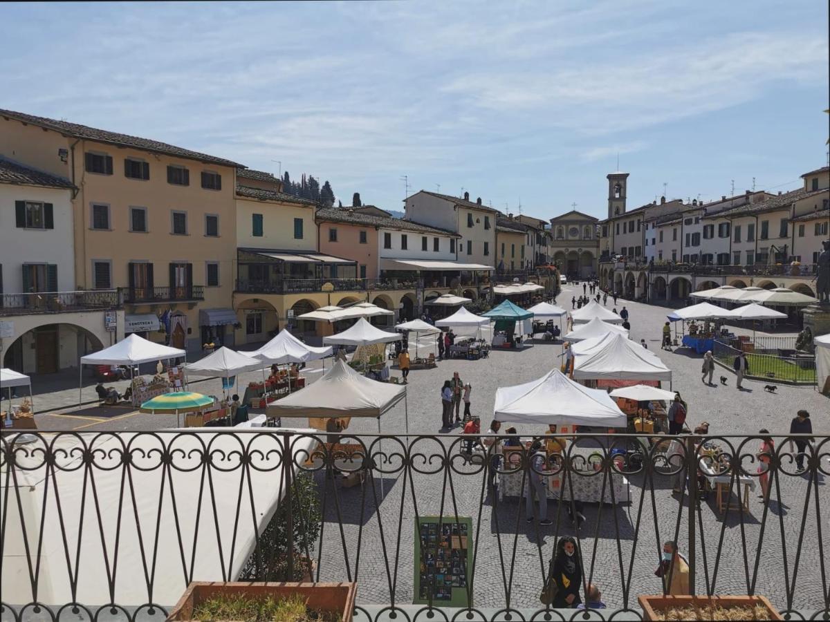 Casa Remo - Dolce Soggiorno Nella Piazza Di Greve Greve in Chianti Eksteriør billede